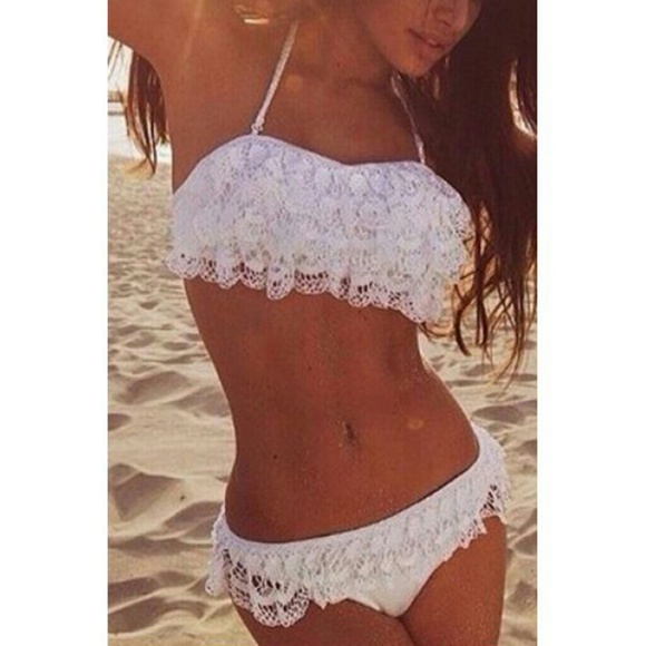 *Sold* on another closet 👙two piece white lace