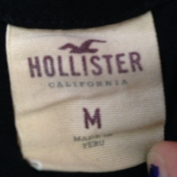 Hollister Flow Top - Picture 2 of 4