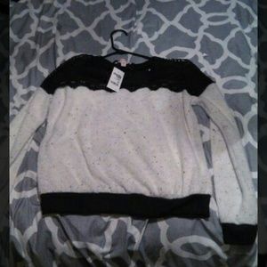 Cute white and black long sleeve