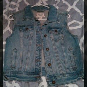Cut off jean jacket