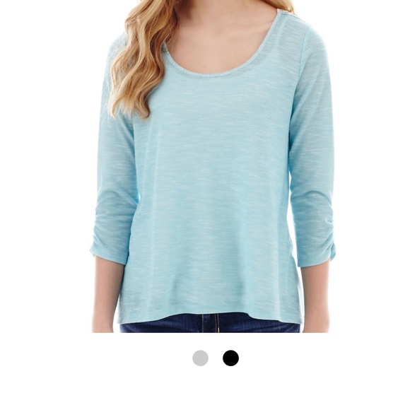 NWT Apricot colored top - Picture 2 of 3