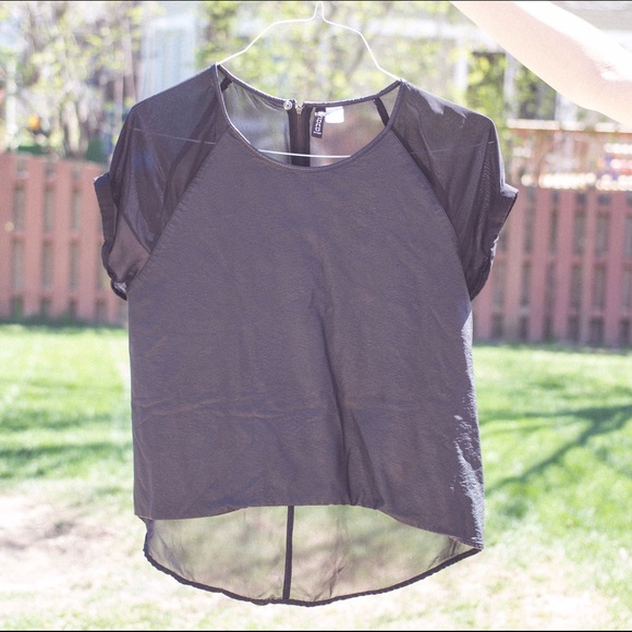 🚫SOLD IN BUNDLE🚫Faux Leather Top