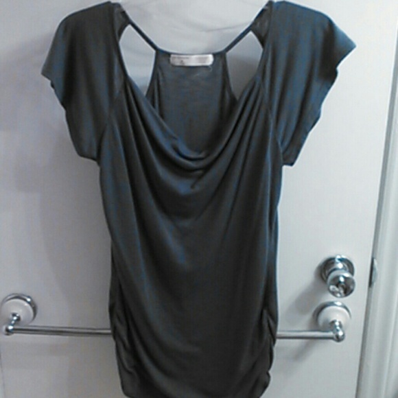 No boundaries top