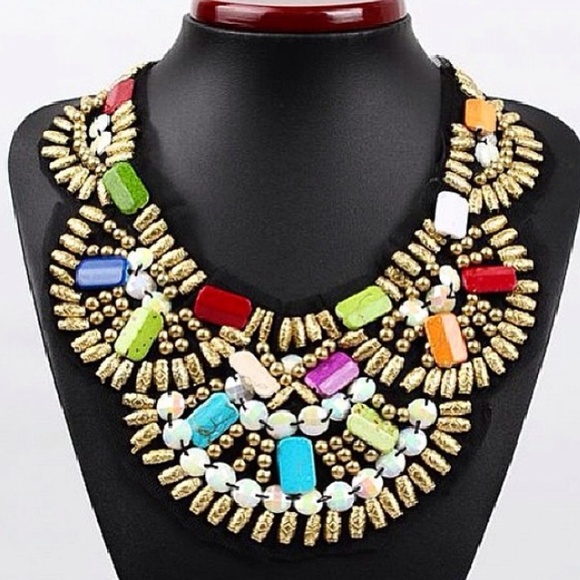 NWT Colorful beaded mesh-back bib necklace - Picture 2 of 2