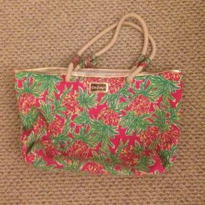 Lilly pulitzer spike the punch shoreline tote