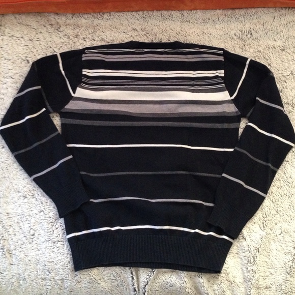 Retrofit Sweater - Picture 2 of 3