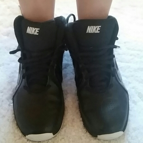 Girls Nike Basketball shoes