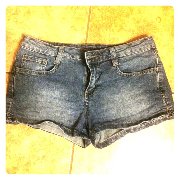 Sz7 stretchy Mudd Jean shorts