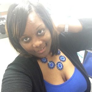 My necklace purchase from @divadeexo