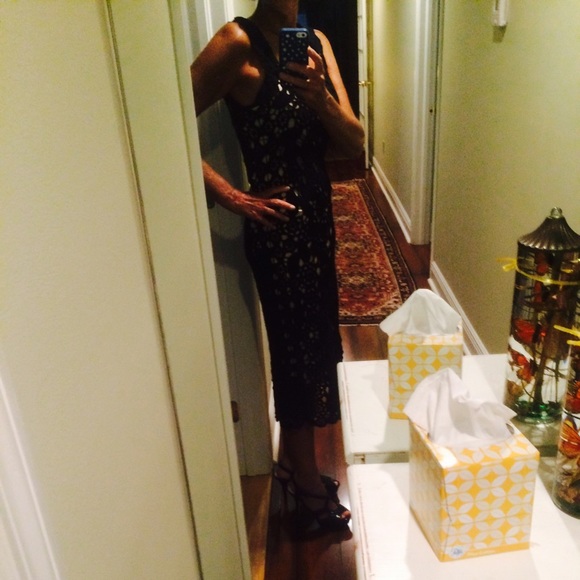 ๐Marc Jacobs Gorgeous Dress๐ - Picture 3 of 4