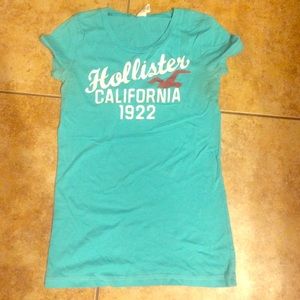Turquoise Hollister tee