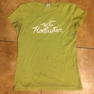 Medium Hollister Sport green tee