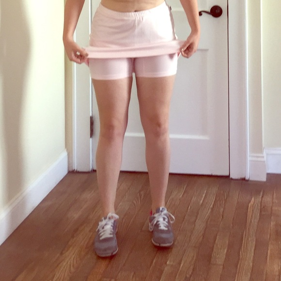 SOLD NIKE Dri-Fit skort in pink