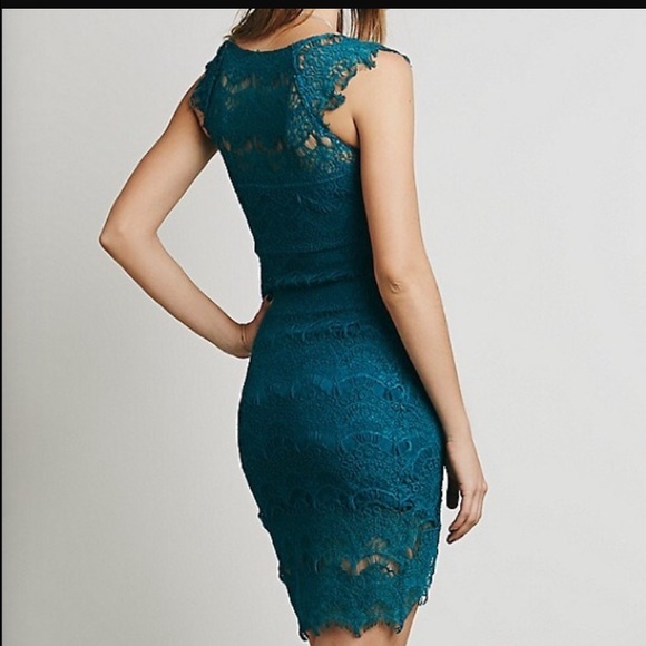 🎉Host Pick 9/20🎉Free People Peekaboo Lace Slip - Picture 2 of 3