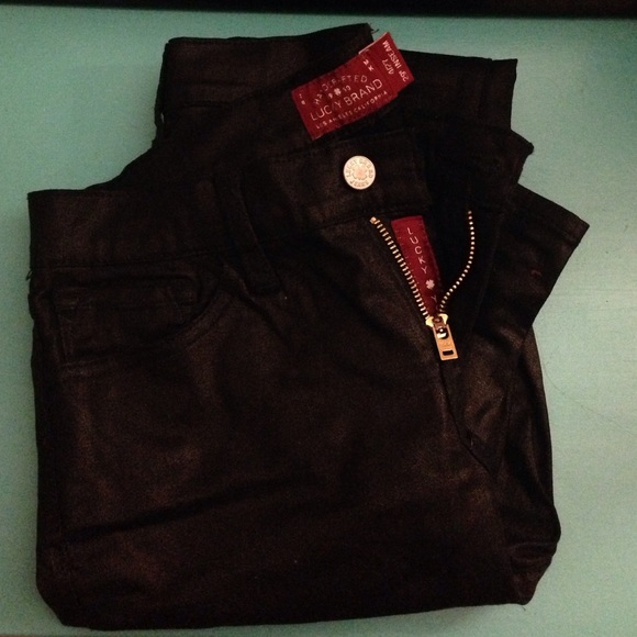 Shiny Black Lucky Brand!