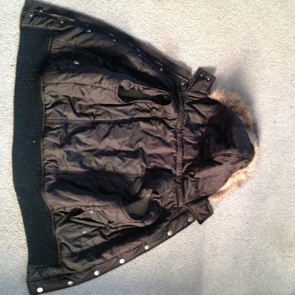 Faux fur Ski Jacket - Picture 4 of 4