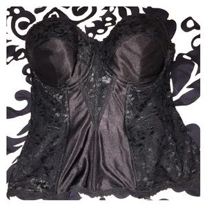 38D VINTAGE hook closure bustier