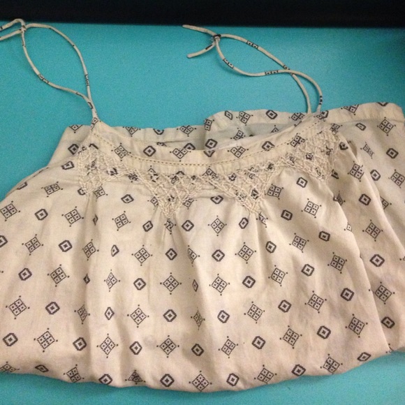Thin strapped Patter shirt