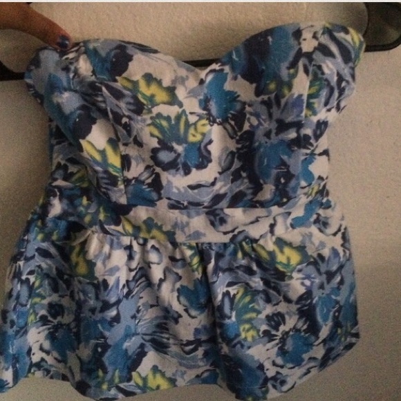 floral shirt