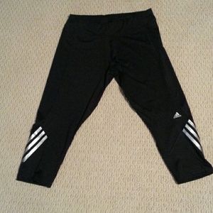 BUNDLE Adidas  Cropped Pants  & workout outfit