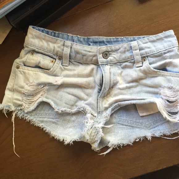 Short shorts