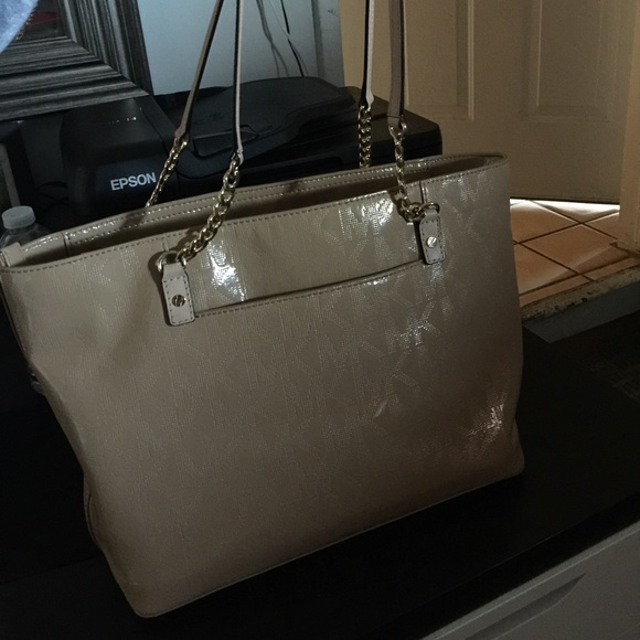 MK Handbag Authentic