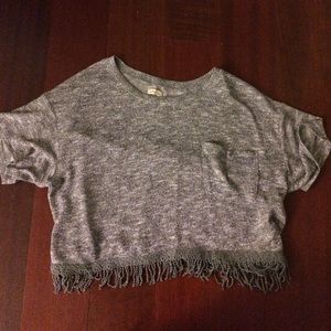 super cute hollister shirt