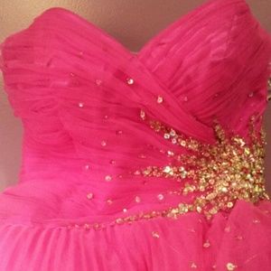 Looking to sell a prom dress of mine.