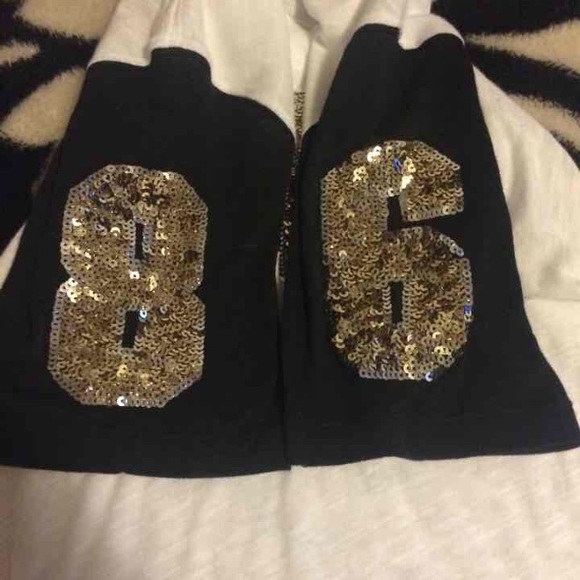 Sold on MERC - Picture 2 of 4