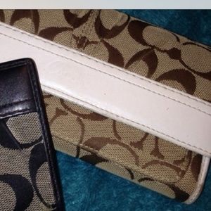 White coach wallet