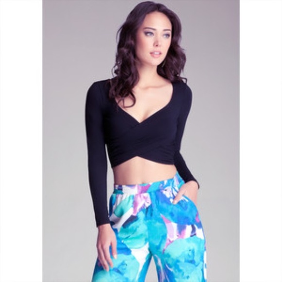 Bebe crop top, brand new!!