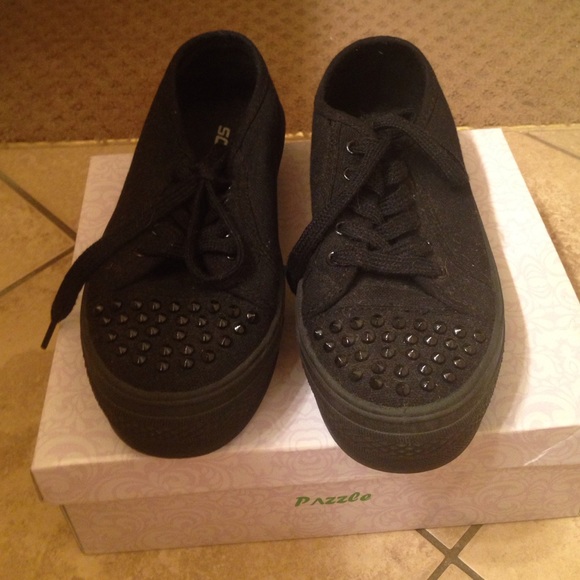 Black Platform Shoes
