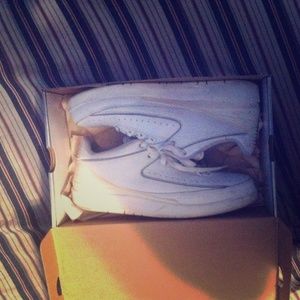 Deadstock /retro 2s (limited edition)