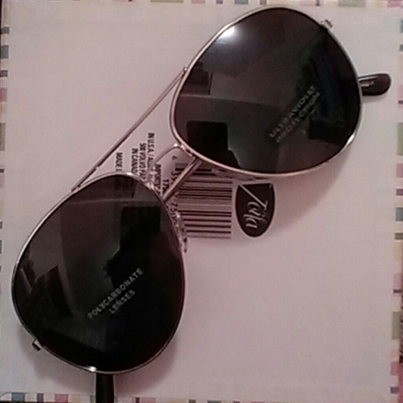 Gold Aviators Sunglasses