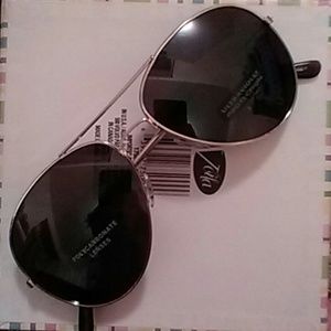 Gold Aviators Sunglasses