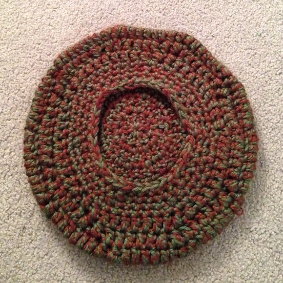 Hand knit beanie - Picture 2 of 3