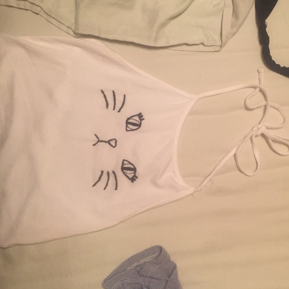 ✨BRANDY MELVILLE CAT HALTER✨