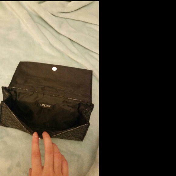 Lancome - Picture 2 of 2