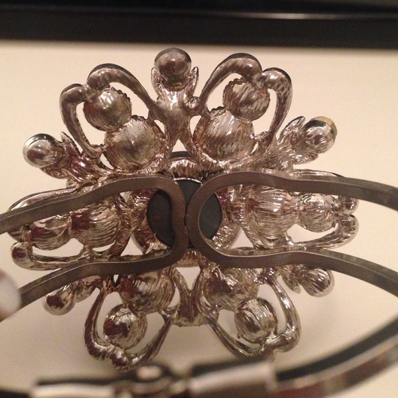 Silver Floral Cuff - Picture 3 of 4
