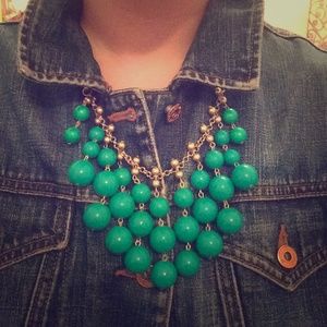 Stella & Dot green bauble statement necklace