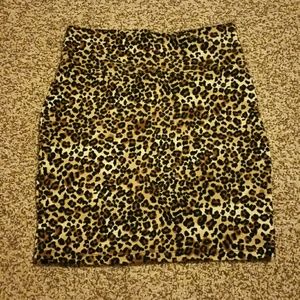 Stretchy high waisted skirt