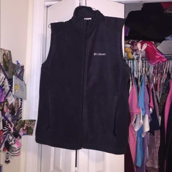 Black Columbia vest