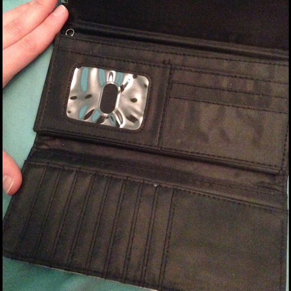 Wallet - Picture 2 of 3