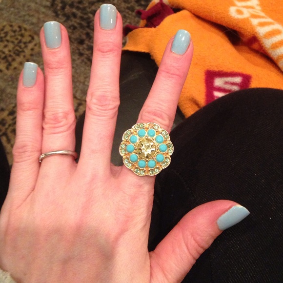 Banana Republic fashion jewelry ring