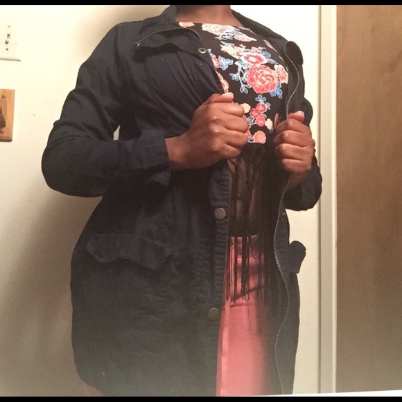 Blue wind coat - Picture 3 of 4