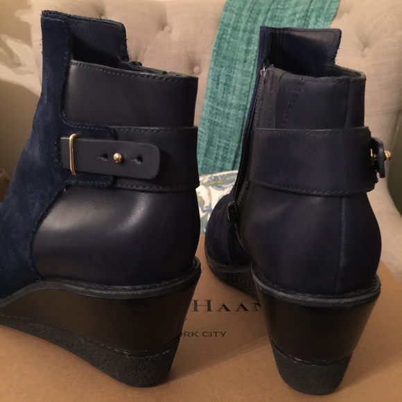 Bottines Cole Haan Rayna WP - Daim Noir Imperméable - Semelle Compensée - Taille US 6B (EU 36-37)