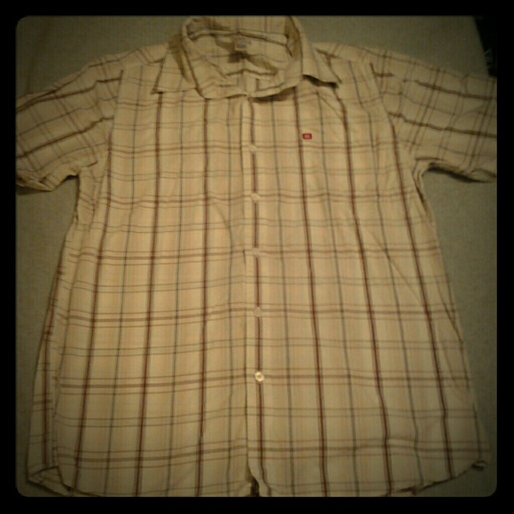 Mens collared short sleeve button down