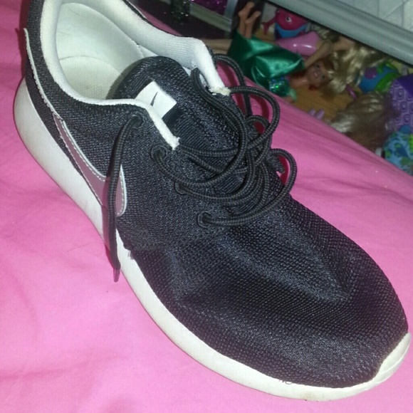Black Roshes