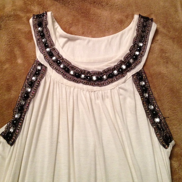 Dress - Picture 2 of 4