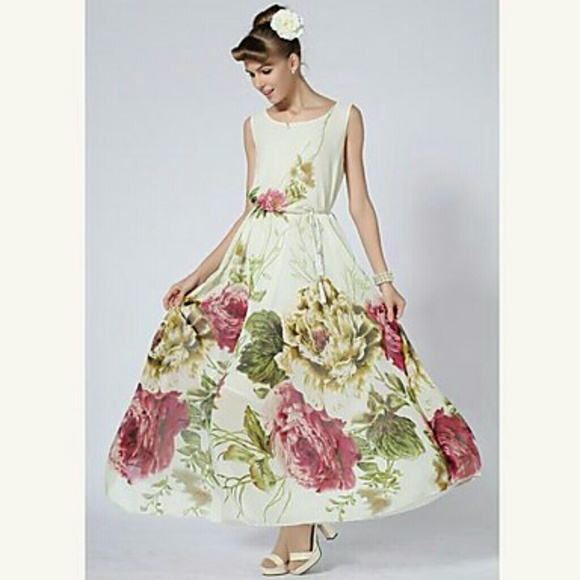 Beautiful from day to night dress - Picture 1 of 3